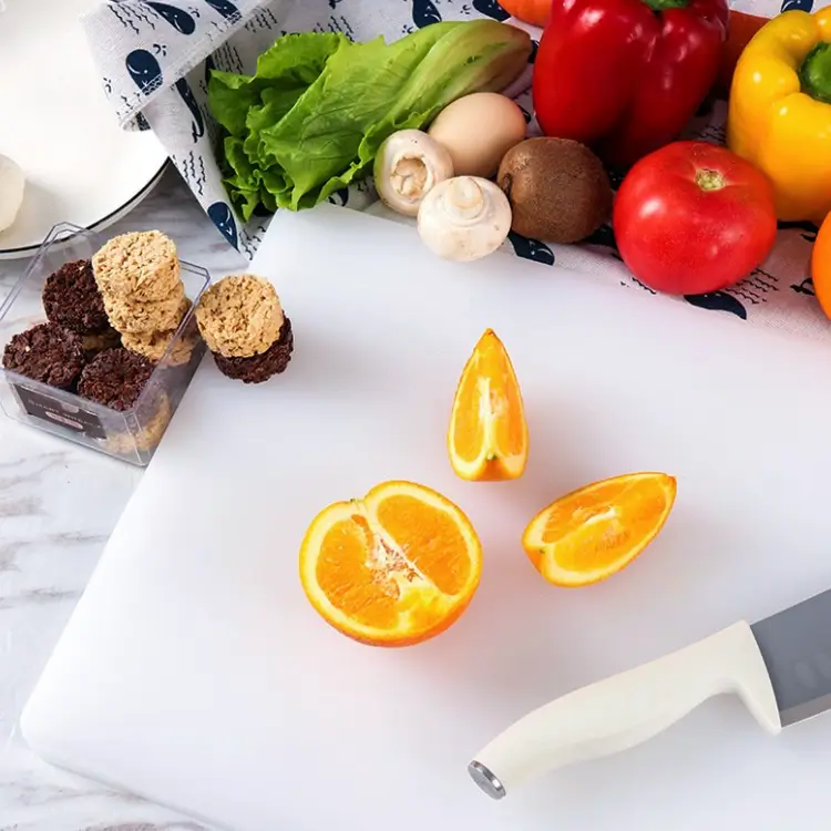 Plastic chopping board (5)